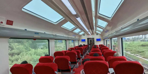 ईको टूरिज्म और पर्यटन को बढ़ावा देने के लिए उत्तर प्रदेश में विस्टाडोम कोच सेवा शुरू